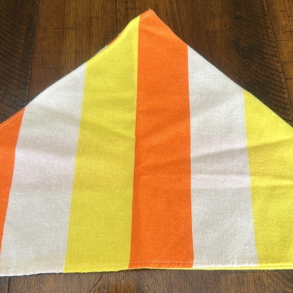 Halloween-Print Bandana for Pets - Picture 4 of 5